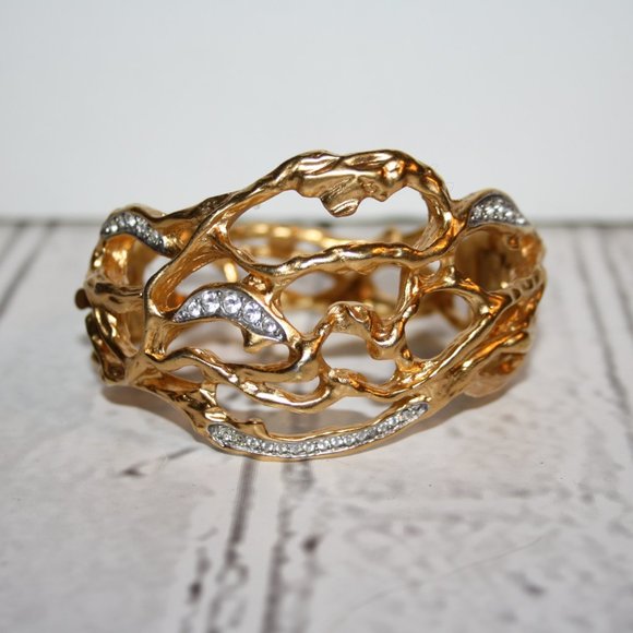Elizabeth Taylor Jewelry - Vintage 1994 Gold and rhinestone hinged bracelet Elizabeth Taylor Avon